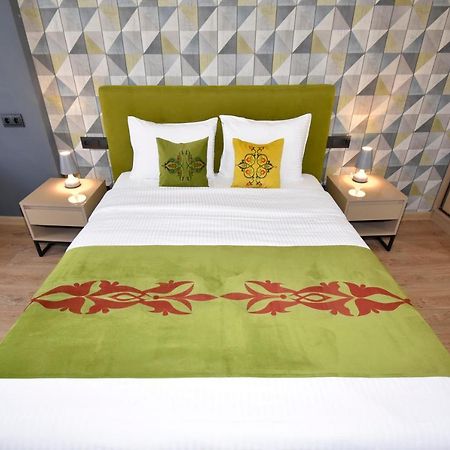 Home4You City Center Apartments Erivan Exterior foto