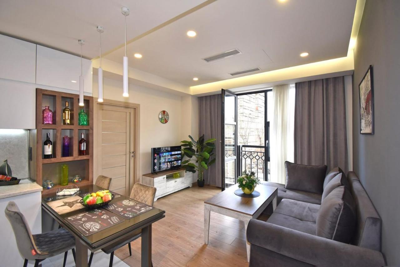 Home4You City Center Apartments Erivan Exterior foto