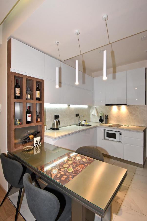 Home4You City Center Apartments Erivan Exterior foto